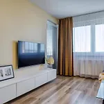 Apartman Top City View From 23rd Floor - Parking Included Pozsony