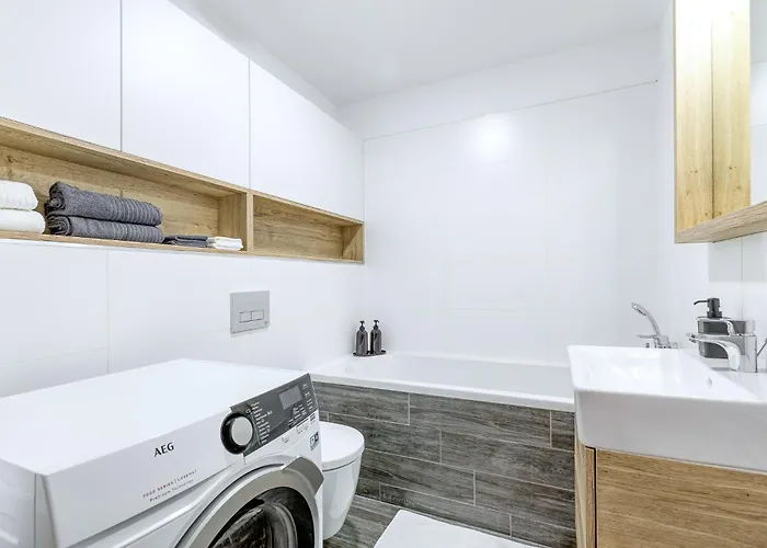 Top City View From 23rd Floor - Parking Included Lejlighed *