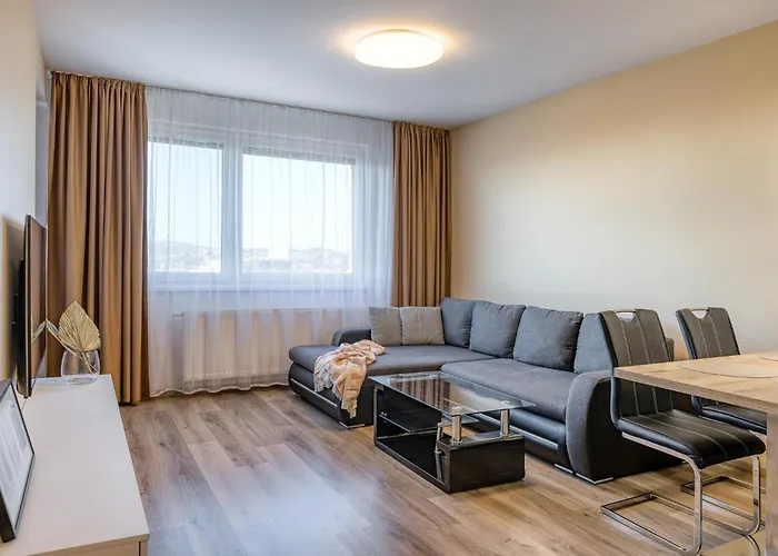 Top City View From 23rd Floor - Parking Included * Bratislava