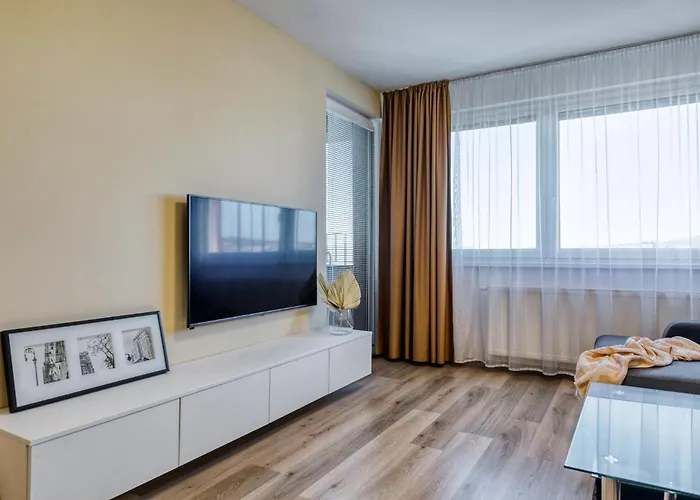 Apartmán Top City View From 23rd Floor - Parking Included Bratislava