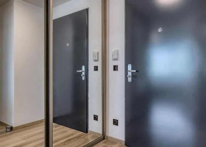 Top City View From 23rd Floor - Parking Included