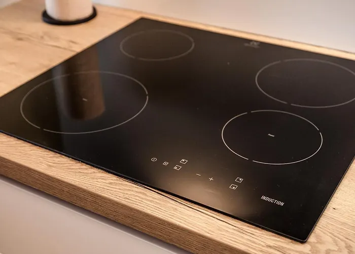 Top City View From 23rd Floor - Parking Included Appartamento