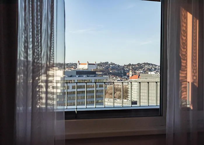 Top City View From 23rd Floor - Parking Included * Bratislava